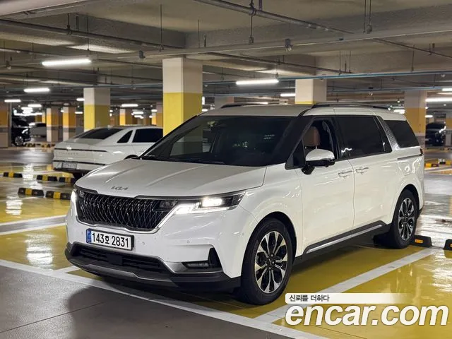 Kia Carnival 4 Gasoline 9 Signature