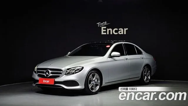 Mercedes-Benz E- W213 E300
