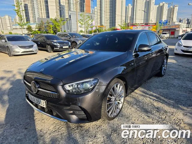 Mercedes-Benz E- W213 E300 4MATIC AMG Line