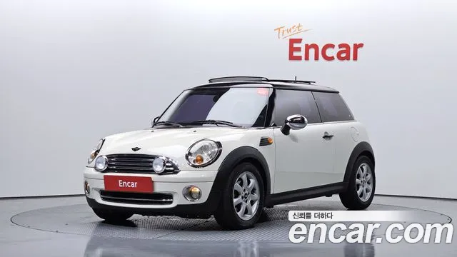 MINI Cooper Base 2