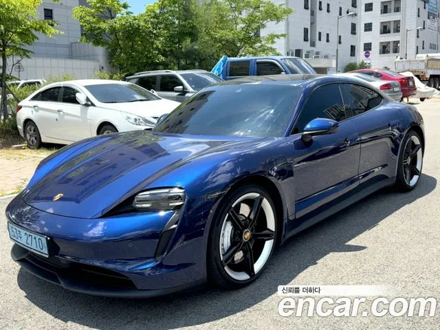 Porsche Taycan 4S
