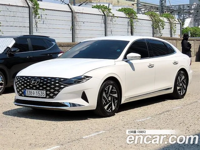Hyundai The New Grandeur IG Hybrid Premium