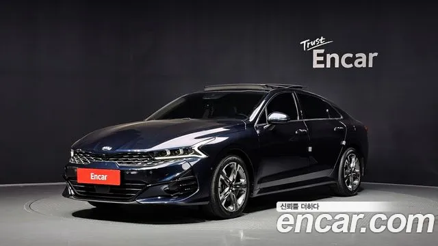 Kia K5 III 2.0 Signature