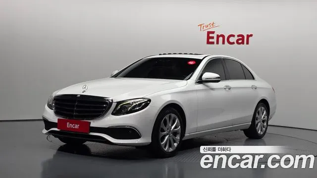 Mercedes-Benz E- W213 E220d Exclusive