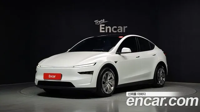 Tesla Y RWD