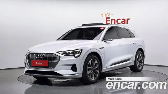 Audi e- 55