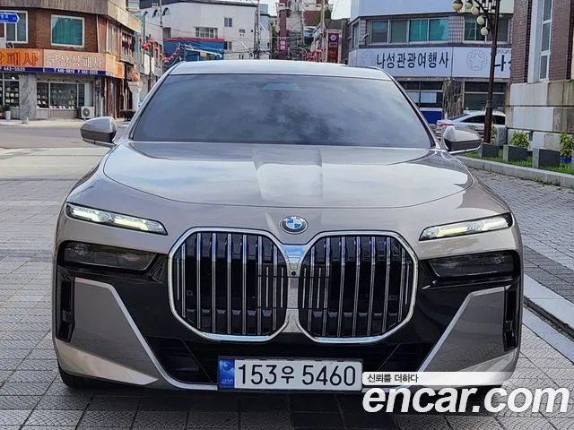 BMW 7 (G70) 740i sDrive M