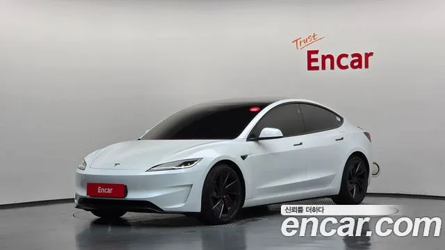 Tesla 3 AWD