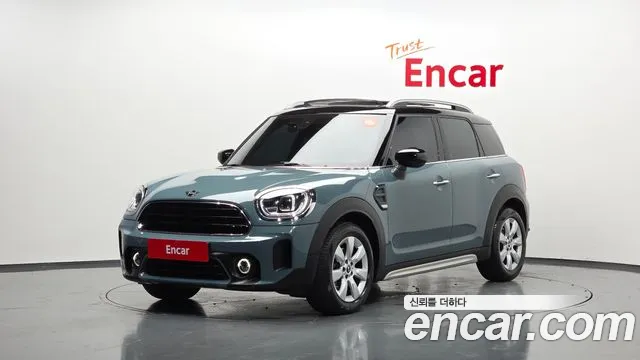 MINI Cooper Countryman 2