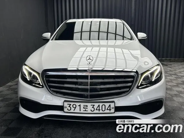 Mercedes-Benz E- W213 E300e 4MATIC Exclusive