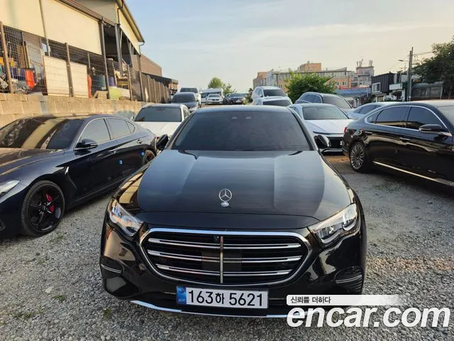 Mercedes-Benz E- W214 E220d 4MATIC Exclusive