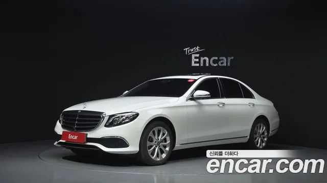 Mercedes-Benz E- W213 E300 4MATIC Exclusive