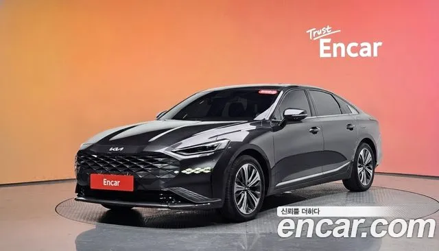 Kia K8 Hybrid Noblesse