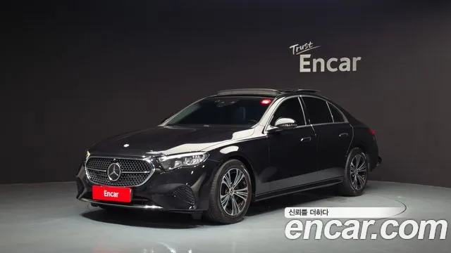 Mercedes-Benz E- W214 E200
