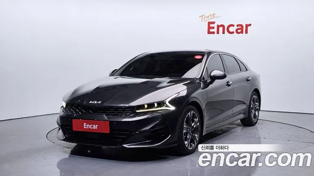 Kia K5 III 2.0 Signature