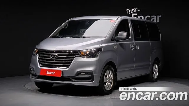 Hyundai The New Grand Starex 12 LPi
