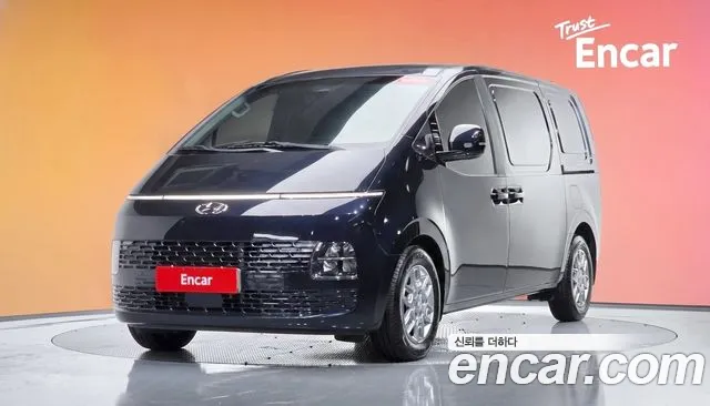 Hyundai Staria 3
