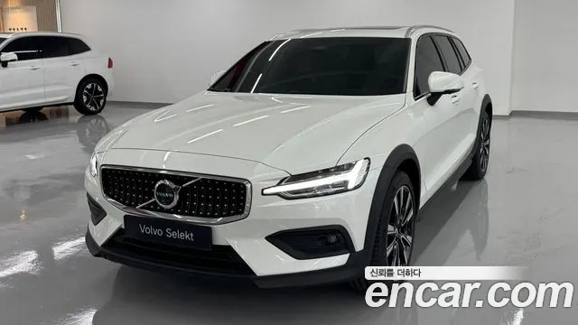 Volvo V60 2 B5 AWD
