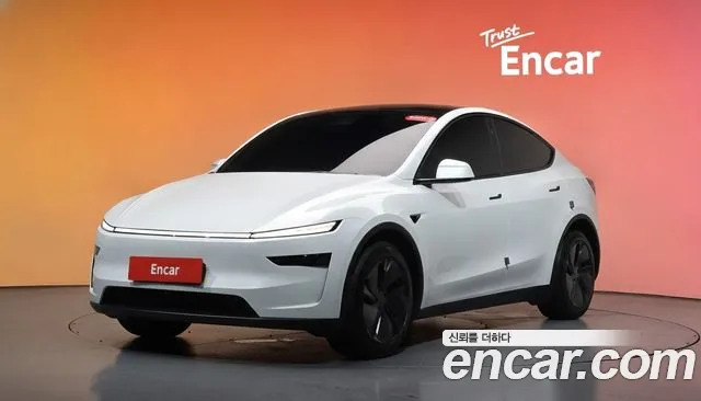 Tesla Y RWD