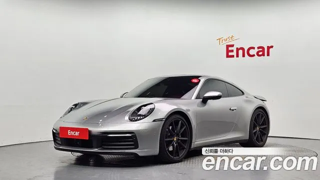 Porsche 911 (992) 4