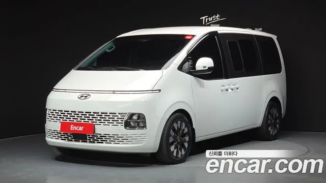 Hyundai Staria 5