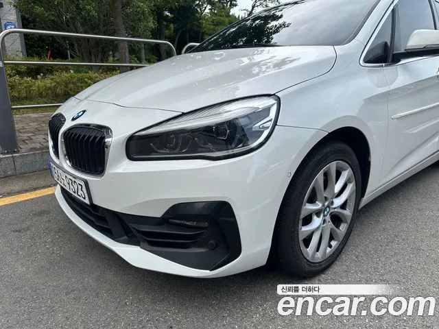 BMW 2 (F45)