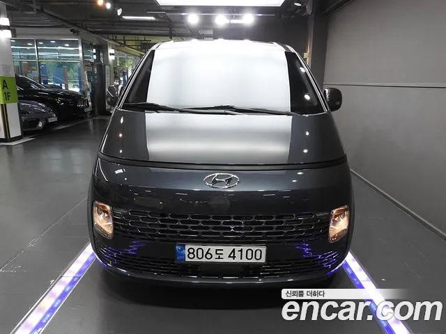 Hyundai Staria 3