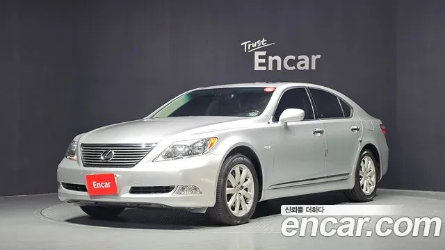 Lexus LS460 AWD XF40