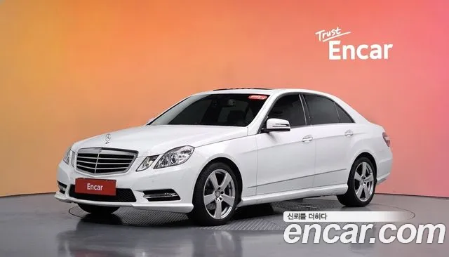 Mercedes-Benz E- W212 E300