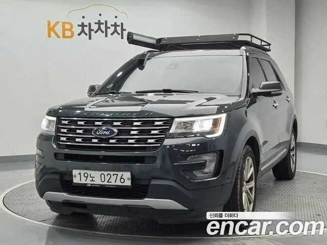 Ford Explorer 2.3 Limited 4WD 5