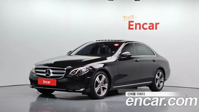 Mercedes-Benz E- W213 E300
