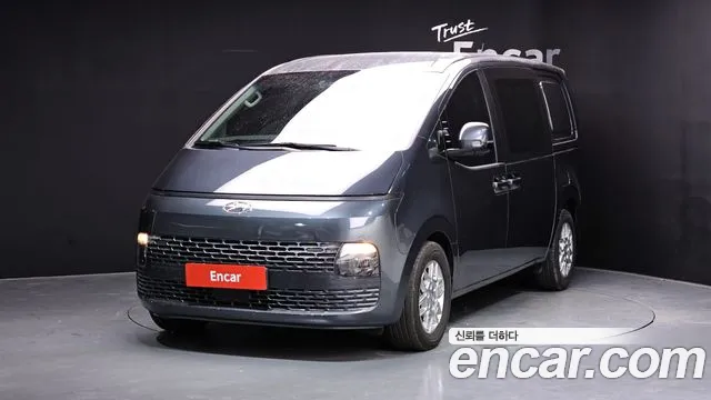 Hyundai Staria 5