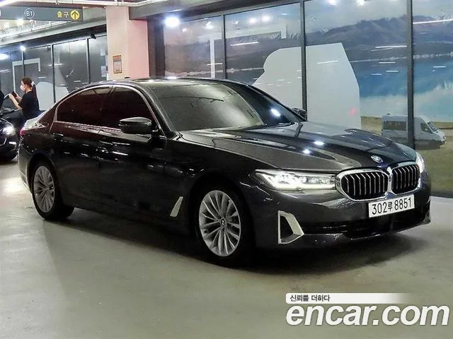BMW 5 (G30) 520i