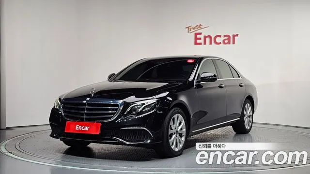Mercedes-Benz E- W213 E220d 4MATIC Exclusive