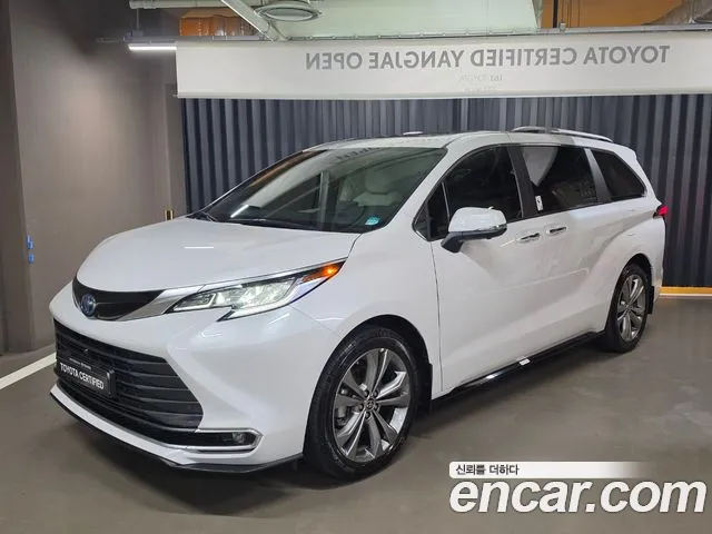 Toyota 4 2.5 Hybrid 2WD