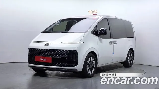 Hyundai Staria L3.5 9