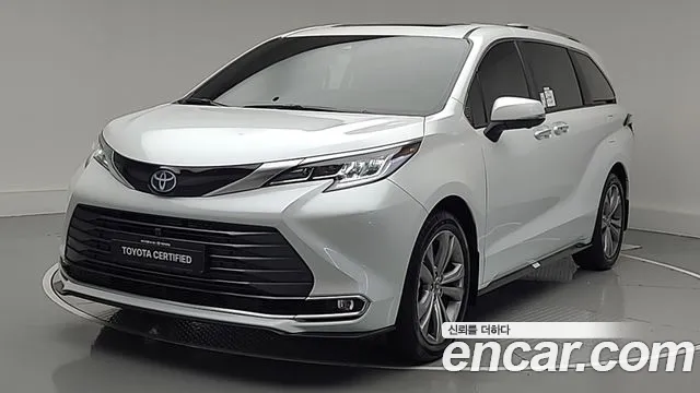 Toyota 4 2.5 Hybrid 2WD