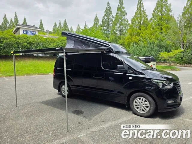 Hyundai The New Grand Starex