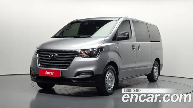 Hyundai The New Grand Starex 3