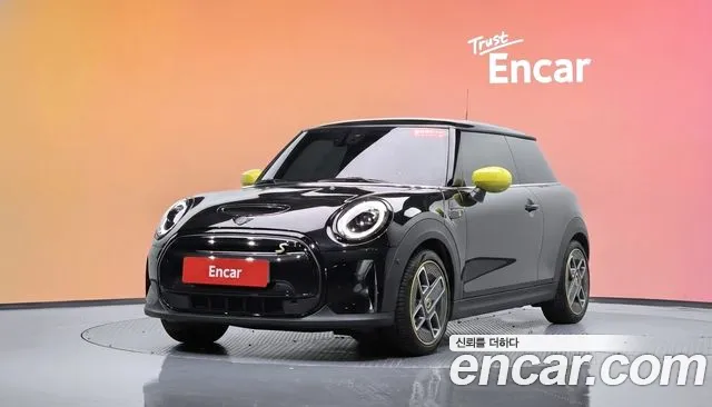 MINI Cooper SE 3