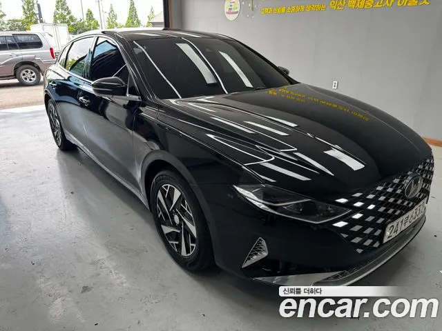 Hyundai The New Grandeur IG Hybrid