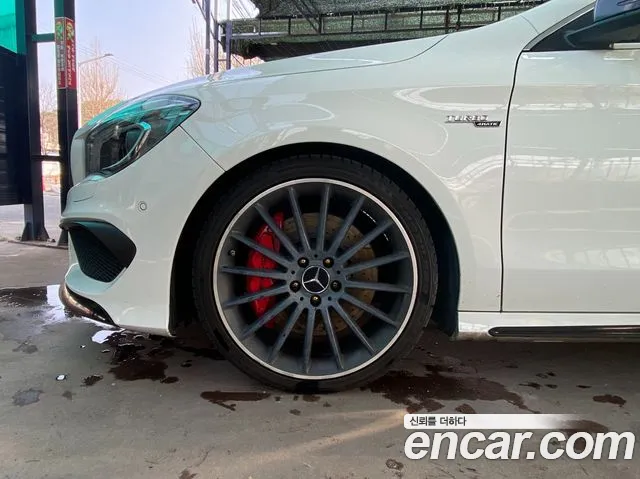 Mercedes-Benz CLA- C117 CLA45 AMG 4MATIC