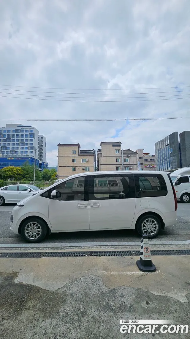 Hyundai Staria L3.5 5