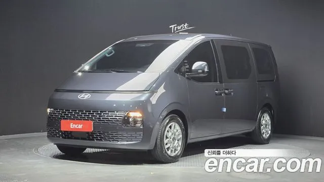 Hyundai Staria 11
