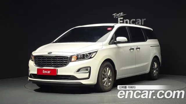 Kia The New Carnival 11