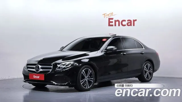 Mercedes-Benz E- W213 E300