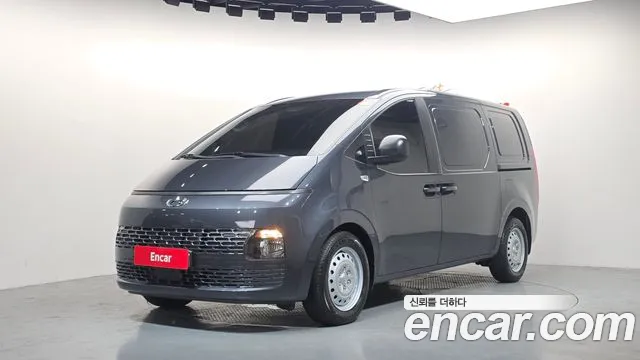 Hyundai Staria 3