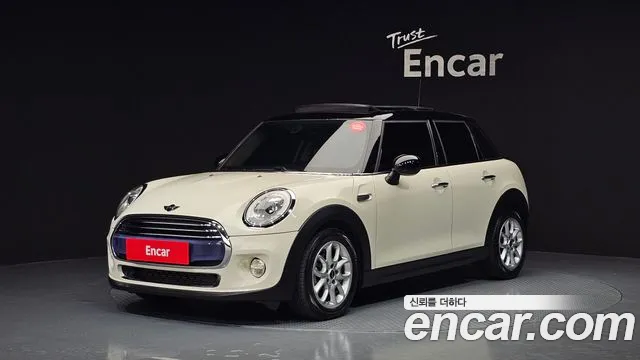 MINI Cooper D 5 HIGH 3