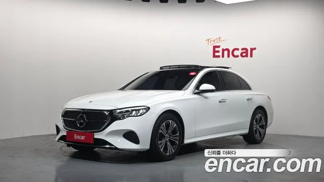 Mercedes-Benz E- W214 E200