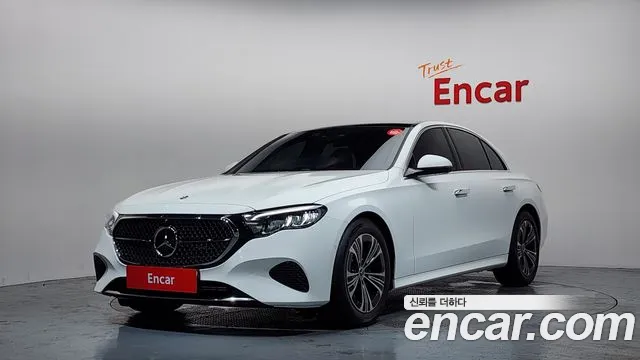 Mercedes-Benz E- W214 E200